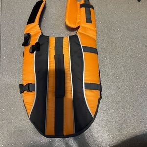 Dog life vest
